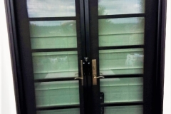 retractable screen doors