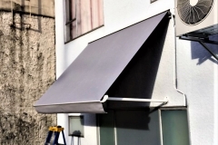 verso retractable window awnings